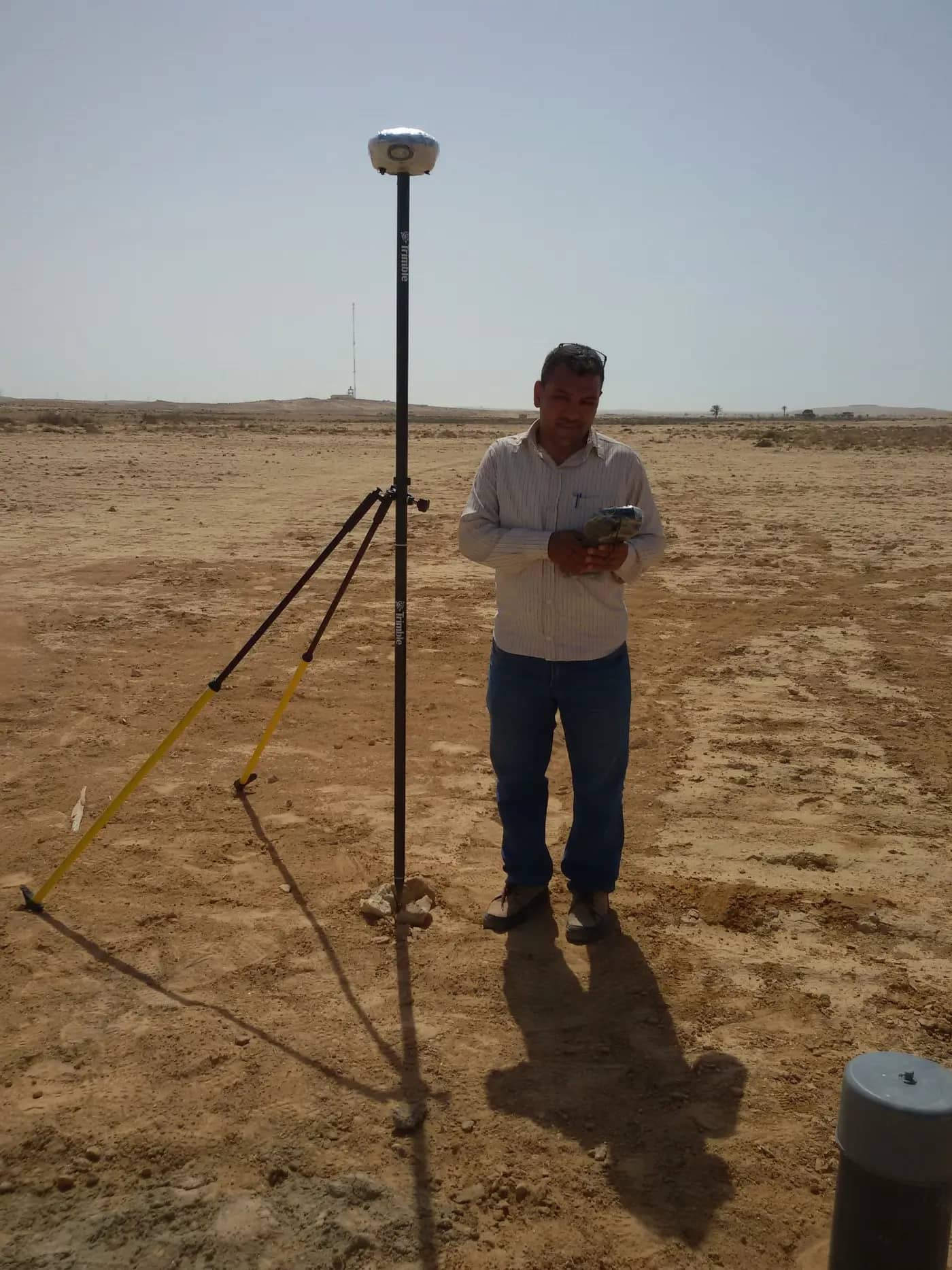 تسجيل إحداثيات بجهاز GNSS وكنترولر